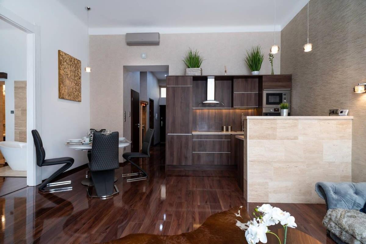 Central Luxy design apartment Budapest Exterior foto